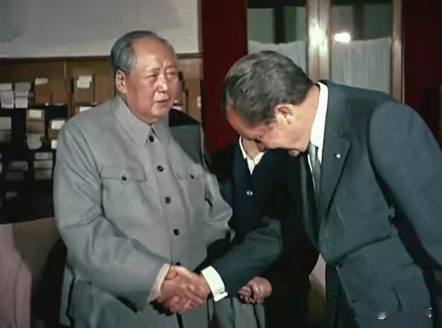 毁灭地球N次，和毁灭地球一次有区别吗？1972年尼克松访华，向周总理炫耀，美