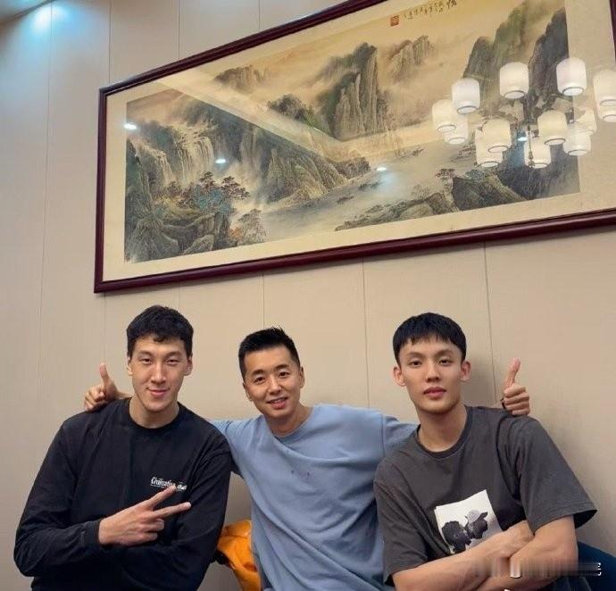 徐杰有加同曦的可能吗？很多球迷最近看到了杜润旺、徐杰以及同曦管理层在一块的照