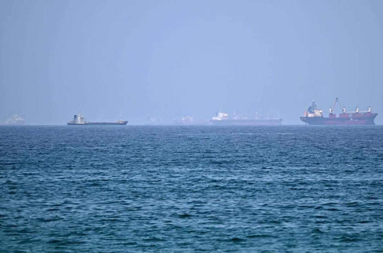伊朗终于承认了：霍尔木兹海峡的水雷，是自己布的。路透社报道，6月29日，伊朗副
