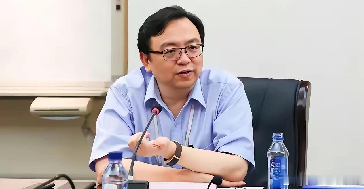 比亚迪未来成为全球销冠的7张底牌​一：整车自己造，成本更低。​电池、电机、电控、芯片，全是自己造。三