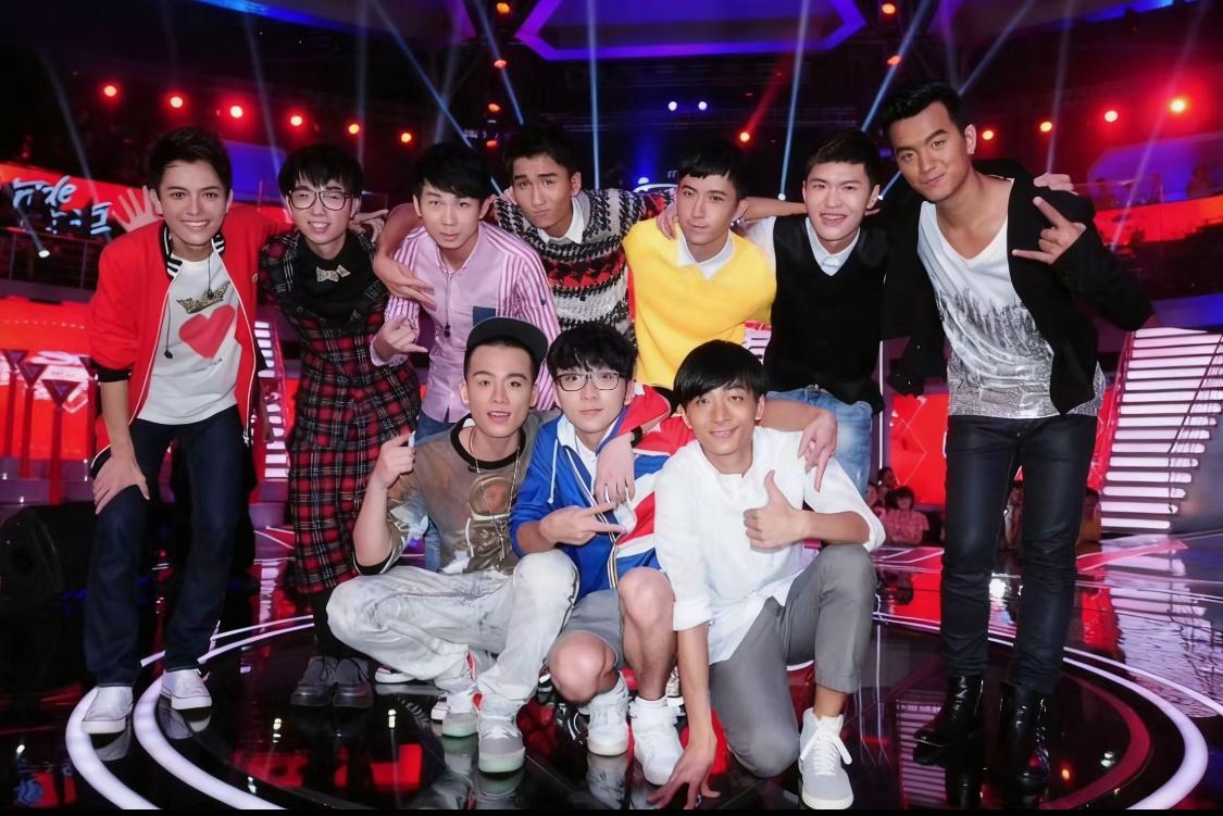 2013年快乐男生大合影！还好，“只有他们，没有他！”