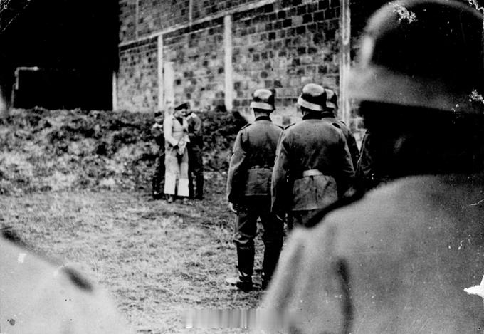 反抗！1940年10月12日，18岁的法国小伙埃米尔·马松（照片1）和21岁的吕