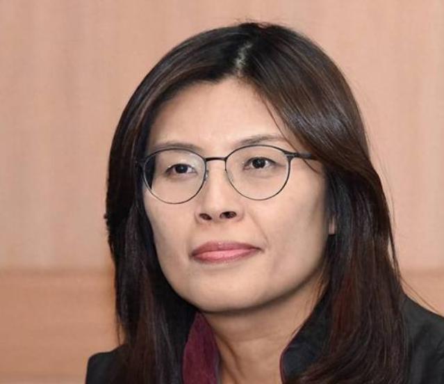 郑丽文胆大包天！一人身兼两职，准备大干一场！！郑丽文没有拖泥带水。直