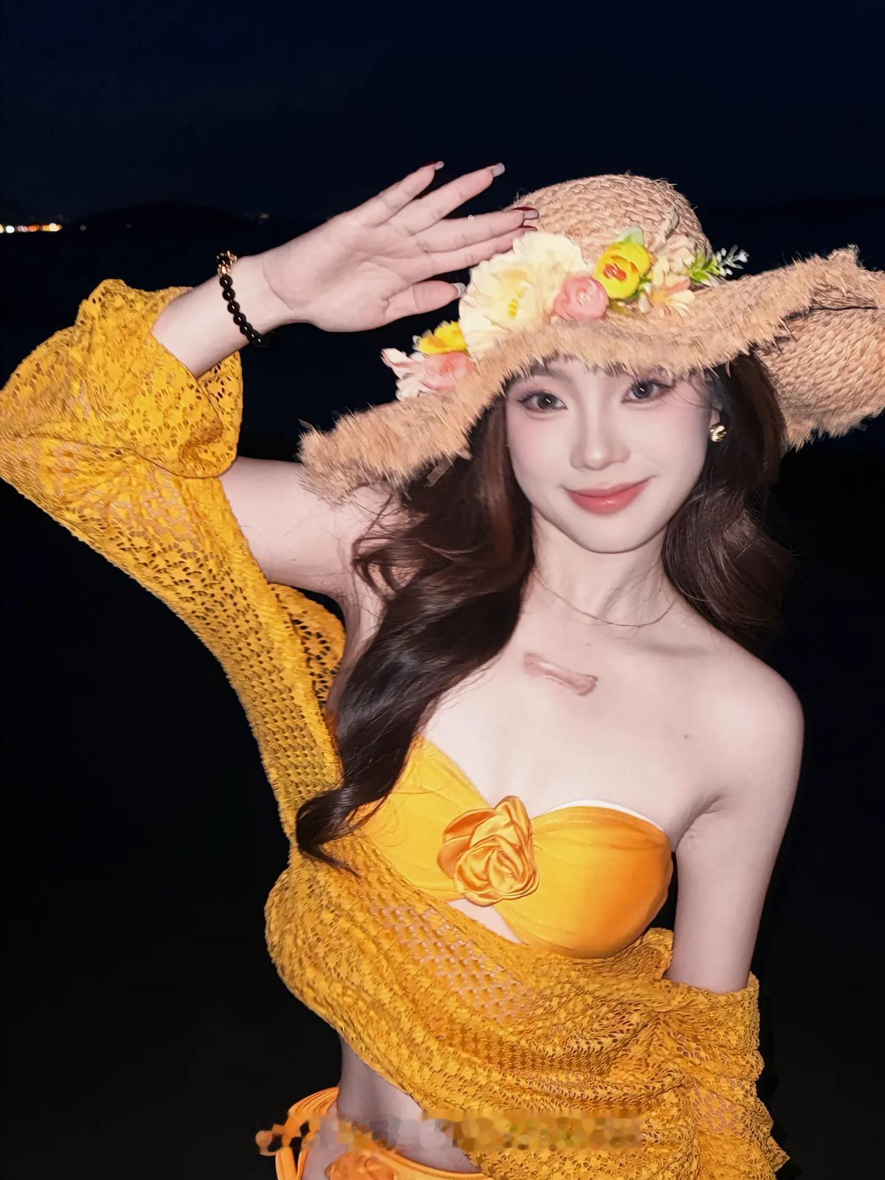 以下是彩宝口述从鸿蒙智行离职原因：至于我为什么离职其实非常的简单我觉得就是