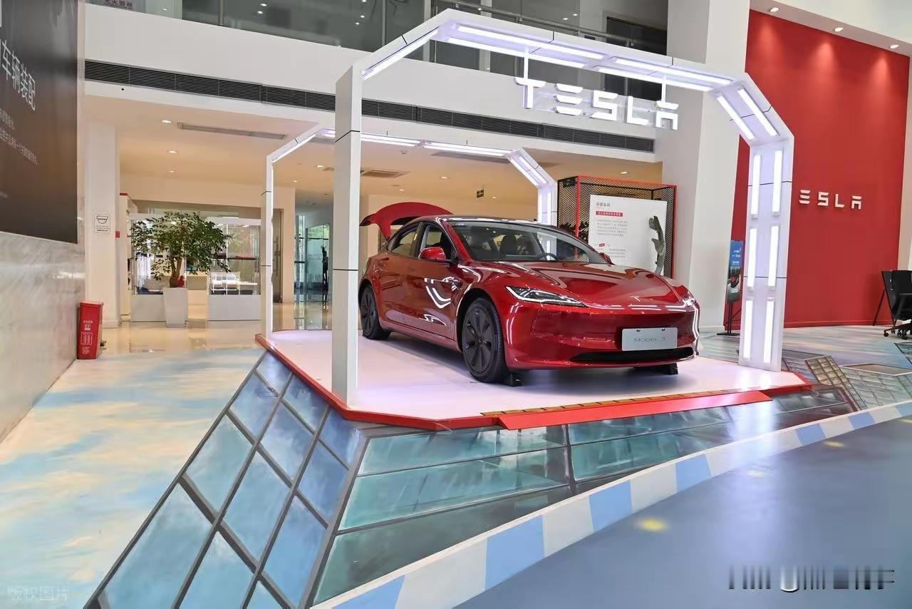 1. 特斯拉在印度两月仅卖百辆马斯克万亿薪酬得靠中国：特斯拉两月在印度卖100