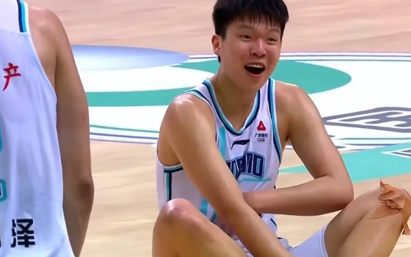 离了大谱了！现在关于杨瀚森冲击NBA的消息铺天盖地，但是有些无良博主为博取流量居