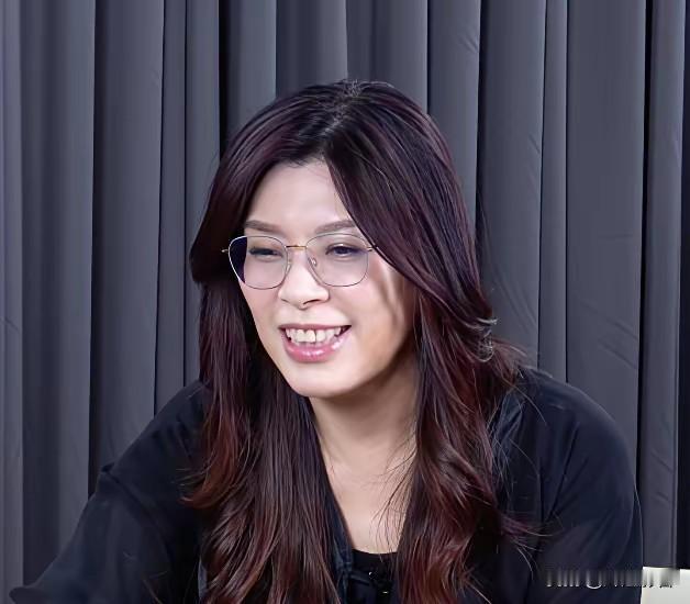 从被唱衰到88%满意率！郑丽文的政治逆袭密码🔍你敢信？一个被唱衰