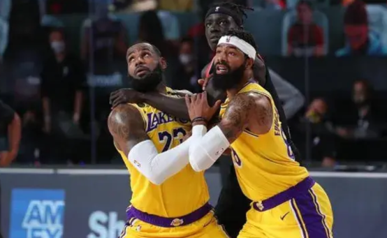 NBA自由球员大莫里斯真是太敢说了，最近大莫里斯在参加的一个节目中语出惊人，他直