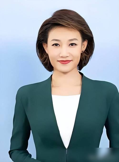 央视李梓萌消失60天，离职传闻满天飞，昨晚一个声音却把所有人都炸出来了。昨