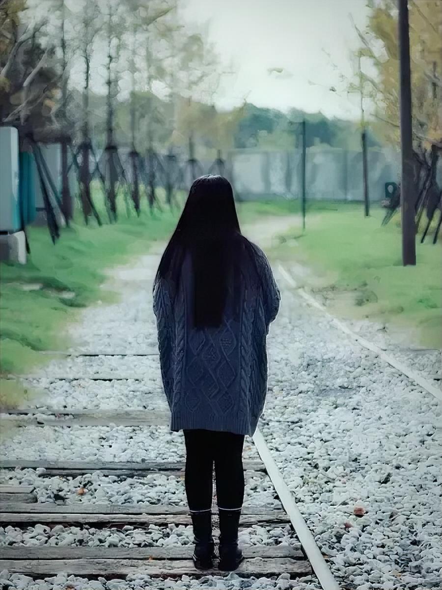 一个姐妹跟我说，她老公出轨了。可是她既没有抓到现行，也没有任何实质的证据。