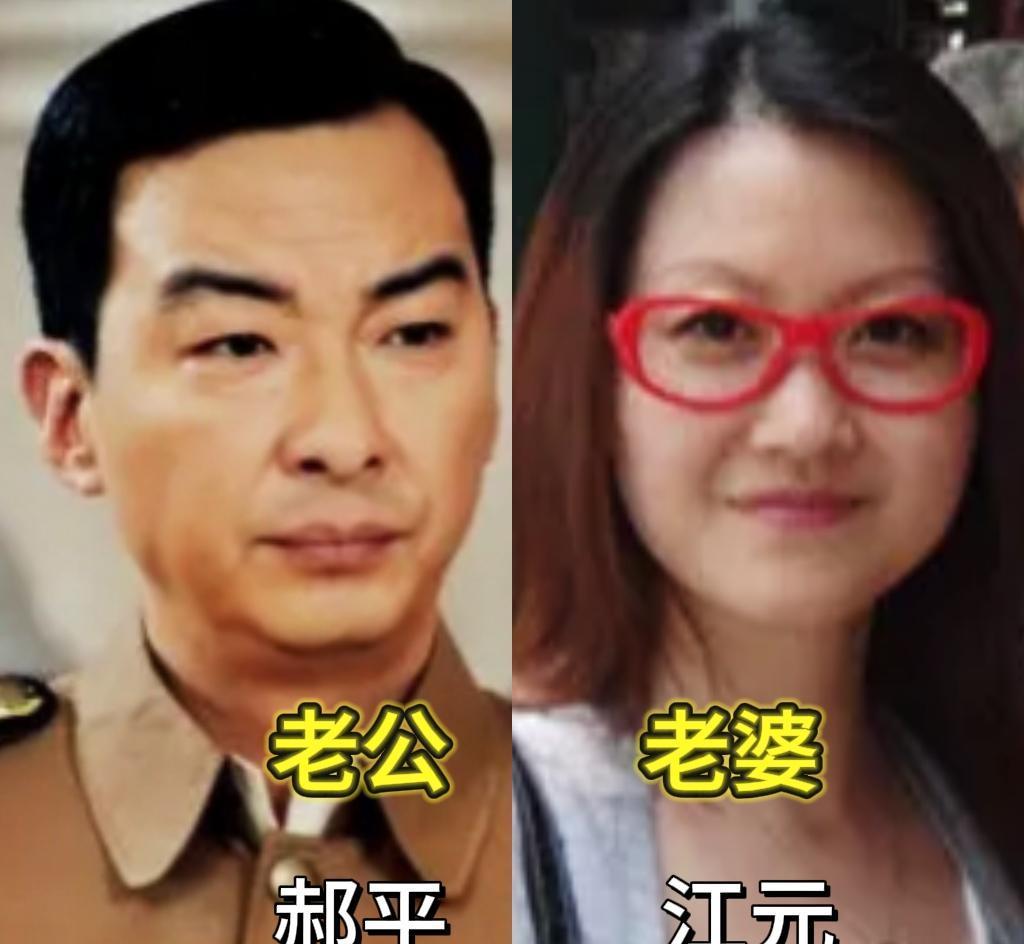 于和伟领奖当天站在后台，拿着奖杯看了几秒手机，确认老婆发来的讯息。奖杯虽然拿