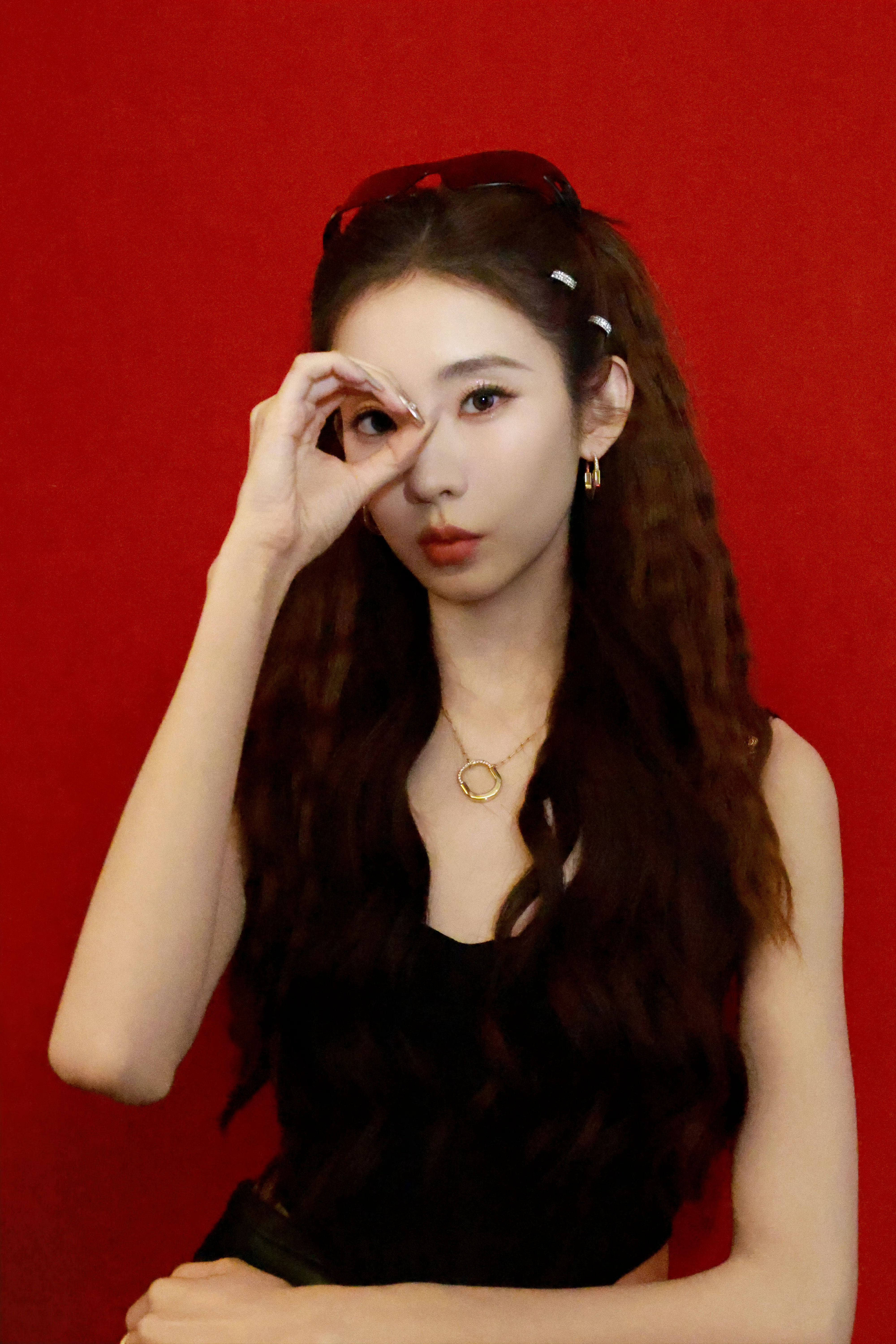 感觉张艺凡真的也好嫩[爱心]​
