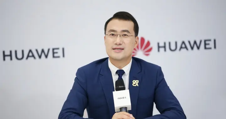 何刚出任华为董事, 继续担任终端BG CEO