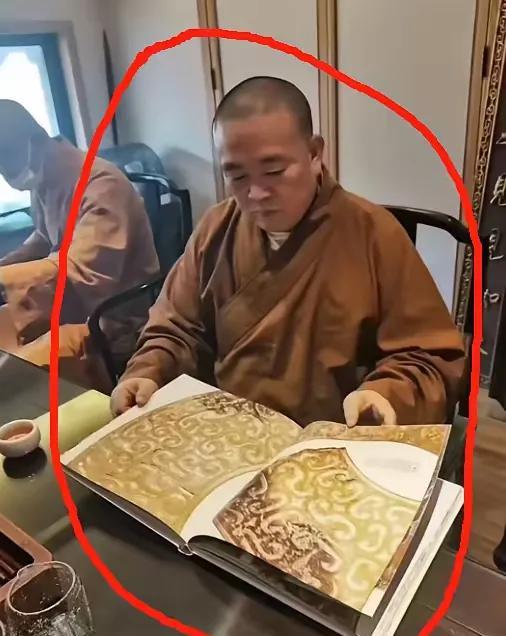 人靠衣装马靠鞍。能自已选皮说明混得不错，等到不能自选就栽了