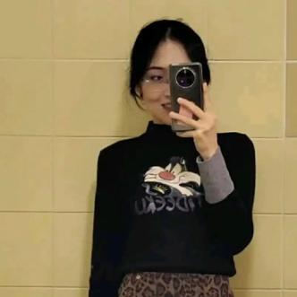杨同学太疯了把代理律师吓跑了丁律师退出代理实属正常。杨同学放出辅导员录音的