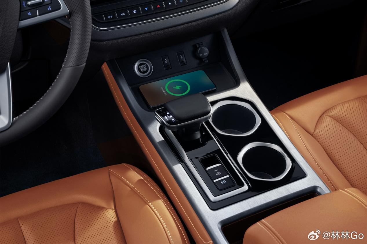 8.98万元！锐胜王牌M7自动挡与宿营车同步上市。自动挡首搭8AT，车内容积空间