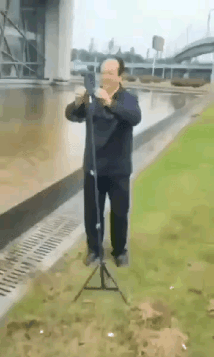 哦豁，大爷一开播就准备下播了。