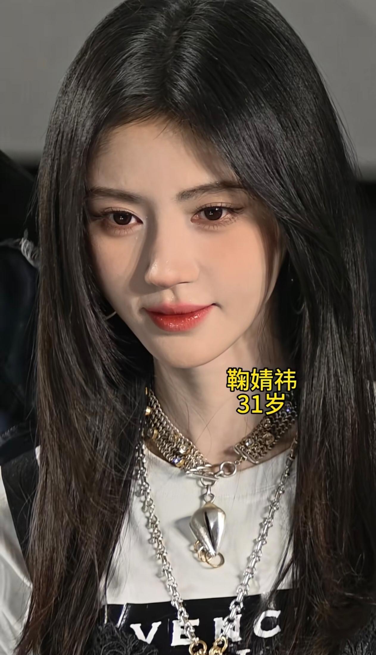 原相机下的鞠婧祎的状态真的好好啊！31岁的她怼脸拍，皮肤细腻平