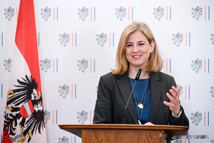 “中立”一词，被欧洲国家弄得如擦屁股纸一般，恶臭不堪。2023年，奥地利总理