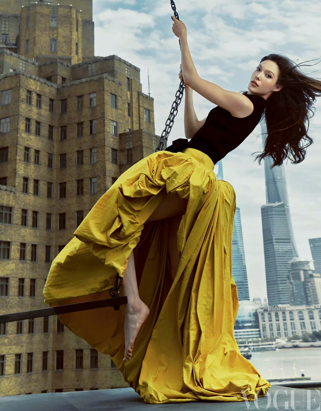解锁新刊！谷爱凌首登Vogue China 封面