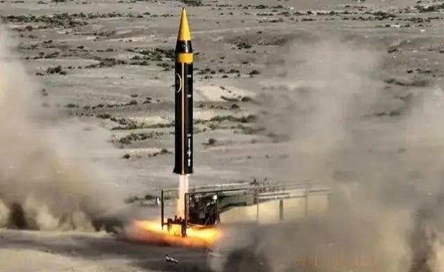 伊朗只要记住一句真话即可，不管打击从哪里来，只需向一需方向反击，把以色列打烂。西