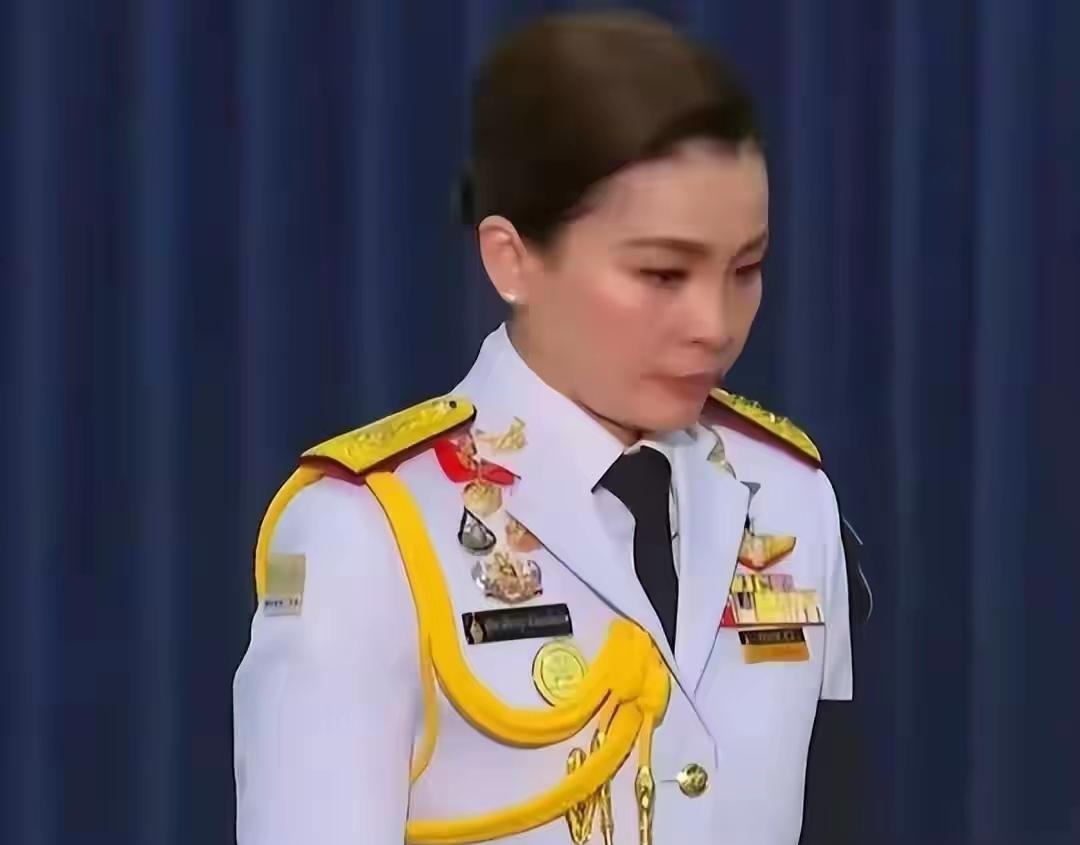 苏提达王后没有颂妃的贵族血统，没有余瓦达的"生育战绩"，没有西拉米惊为天人的美貌