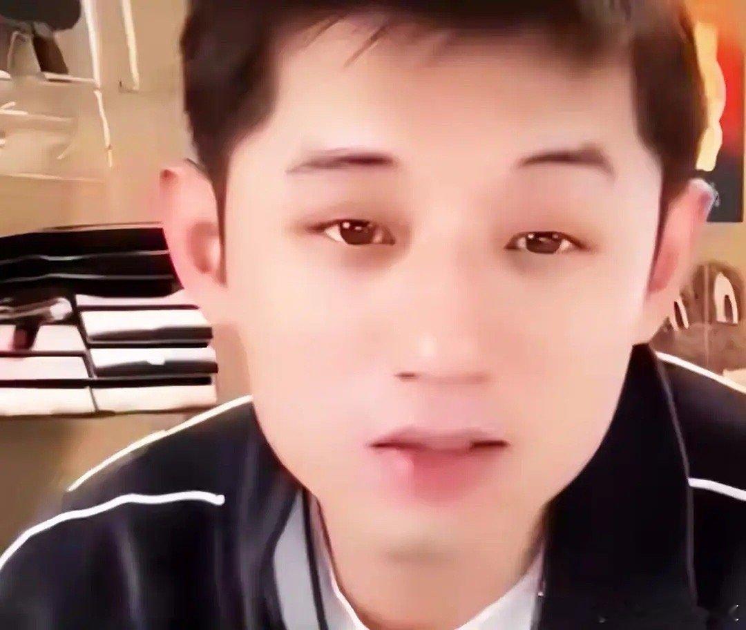 撕裂的韧带与金牌的重量：张继科九年后为何仍为一场