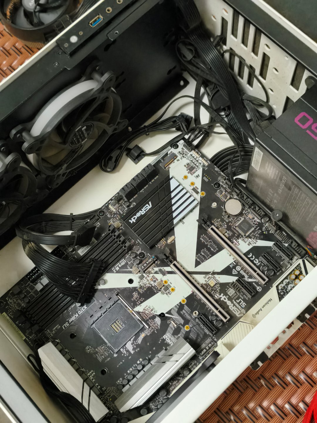 表弟电脑说是久了没开开不起了，拿给他爸爸。电脑15600x8gx22060super当时矿难后100