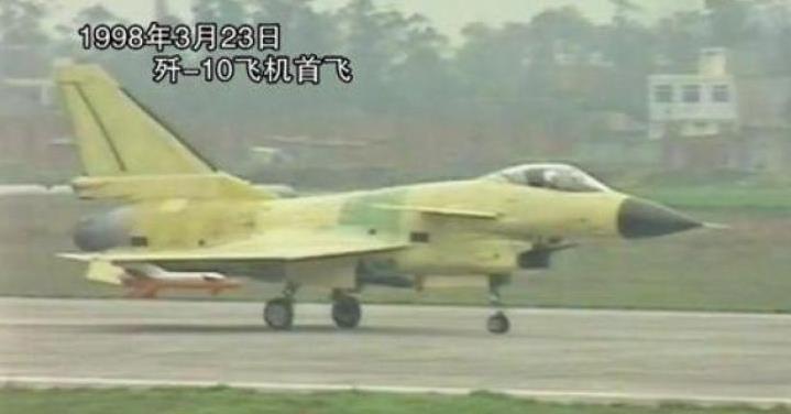 “恕我冒昧，搞一个型号飞机少则10年、8年，多则10年、20年，你今年已经50多
