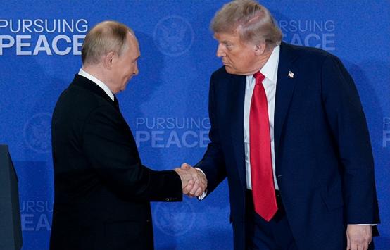 特朗普拍醒俄罗斯人！2026年1月1日报道，谈判受挫后，特朗普转发批评普京的社论