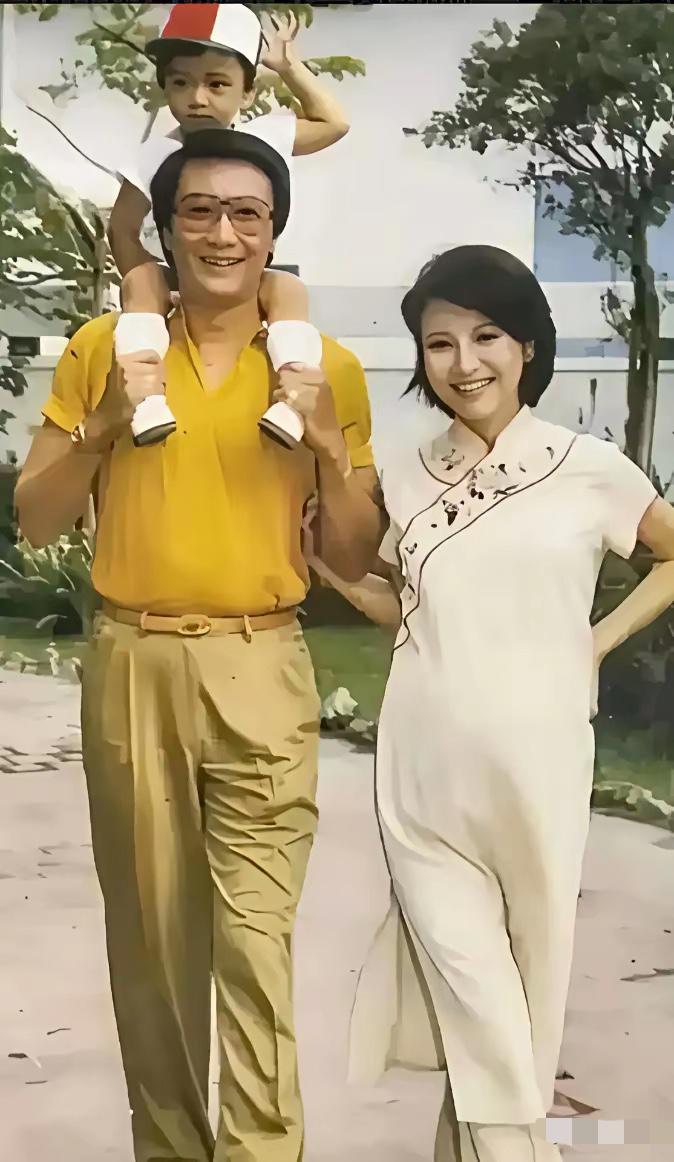 这照片真的假的，有种不真实的感觉像是ai合成，但是还挺顺眼