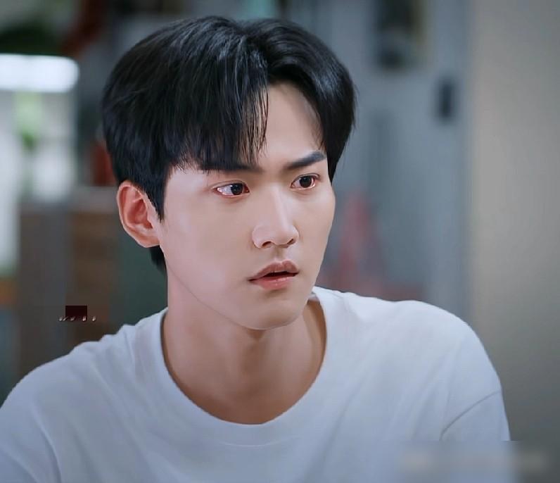 《狙击蝴蝶》岑衿表白李雾：我们重新在一起吧！真的是太甜了事情其实挺简单：李雾