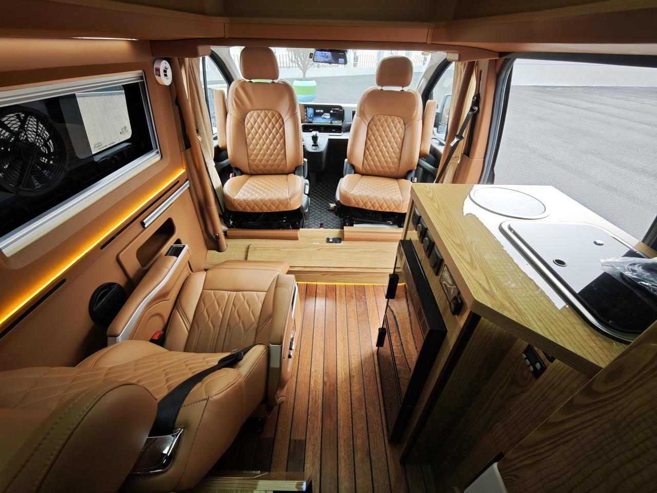 真的，我看了整整3年房车，眼睛都看花了！最后才明白，买房车别的先不管，能进地库才