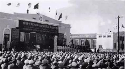 1949年，美国要把新疆从中国撕走，毛主席四招，70年后才懂有多高明！194