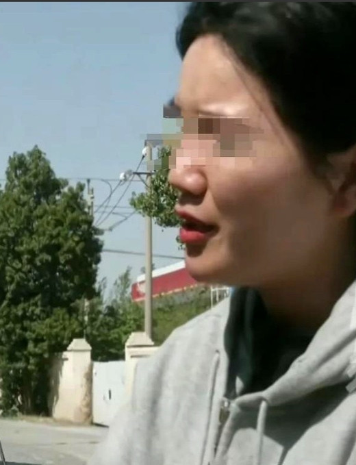 河南郑州，闫某与妻子结婚3年育有一儿一女，本以为生活美满，可妻子突然开走130万