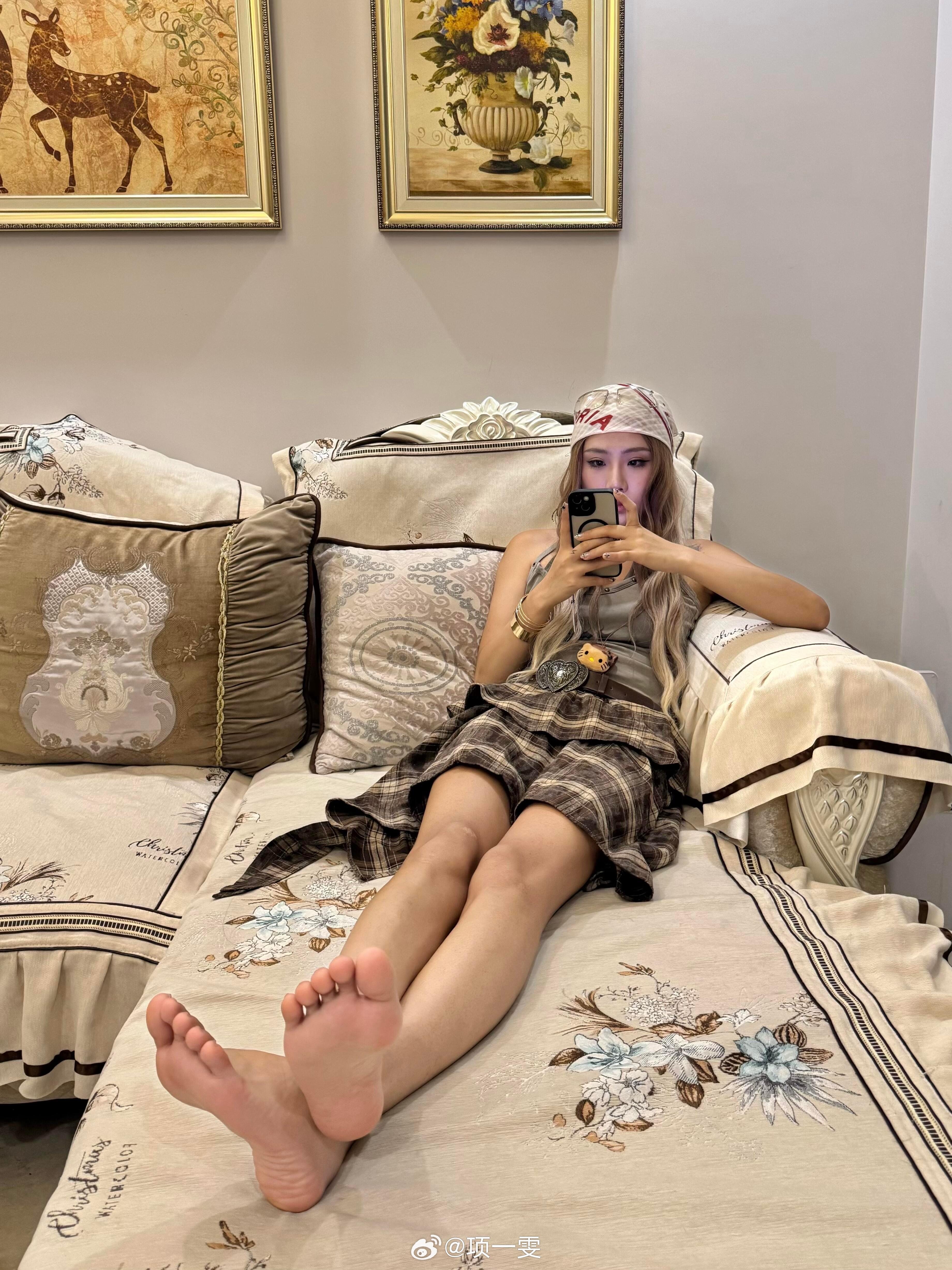 真羡慕我闺蜜这身材了，我一个女生都心动了[哭哭]​​​