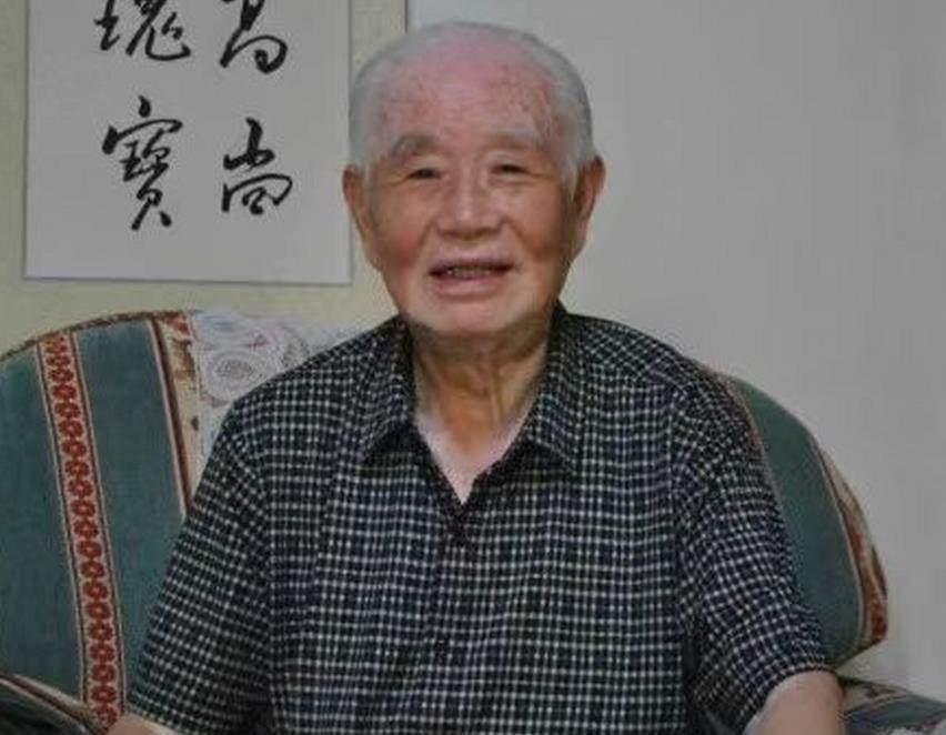 1945年10月，阎锡山的侍从秘书李蓼源被从办公室带走，上车后直接开到荒郊，在那