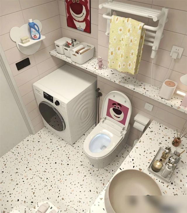 谁懂啊！小户型方形卫生间装对了真的能秒变“治愈小空间”！最近刷到个超火的小方形卫