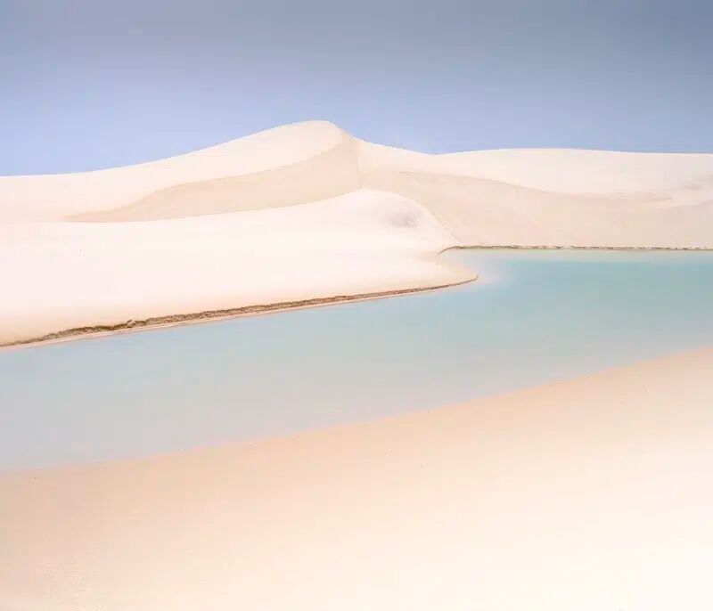 今年的 2025极简摄影大奖的十个获奖作品你喜欢哪个？