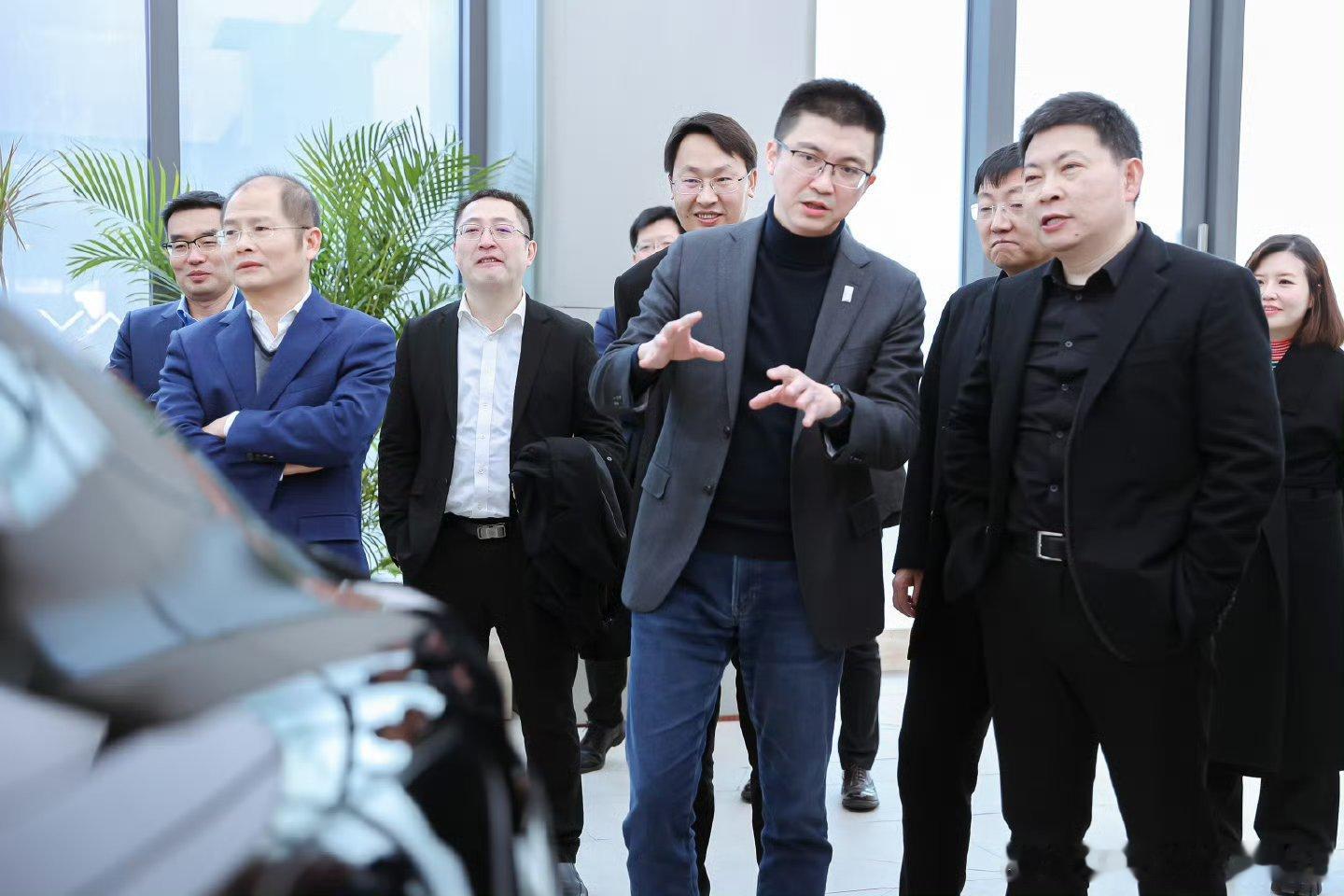 23年的阿维塔和25年的启境，HI模式始终需要依靠自己的产品力和销量证明自己，否