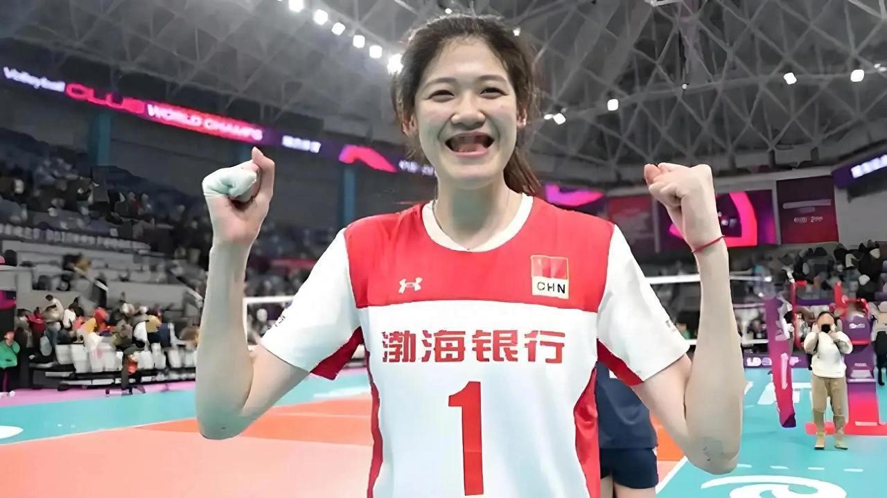 李盈莹的脚踝伤，为啥两年都没好利索？🌞2025年，天津对上海那场半决赛