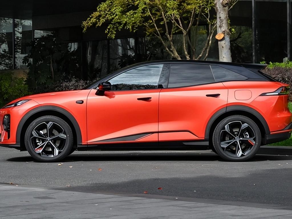 20万内智能中型SUV怎么选？1. 全新深蓝S07华为乾崑激光版15.