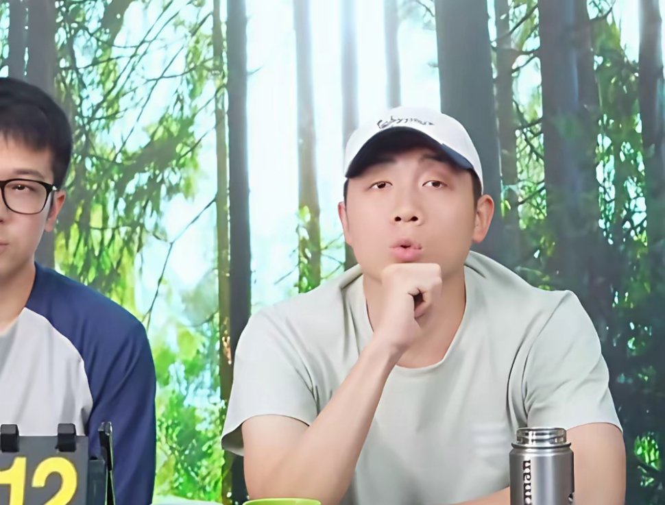 王楚钦输张本：许昕直接点出2个原因​张本研究了大头的球路，把大头球路封死了，