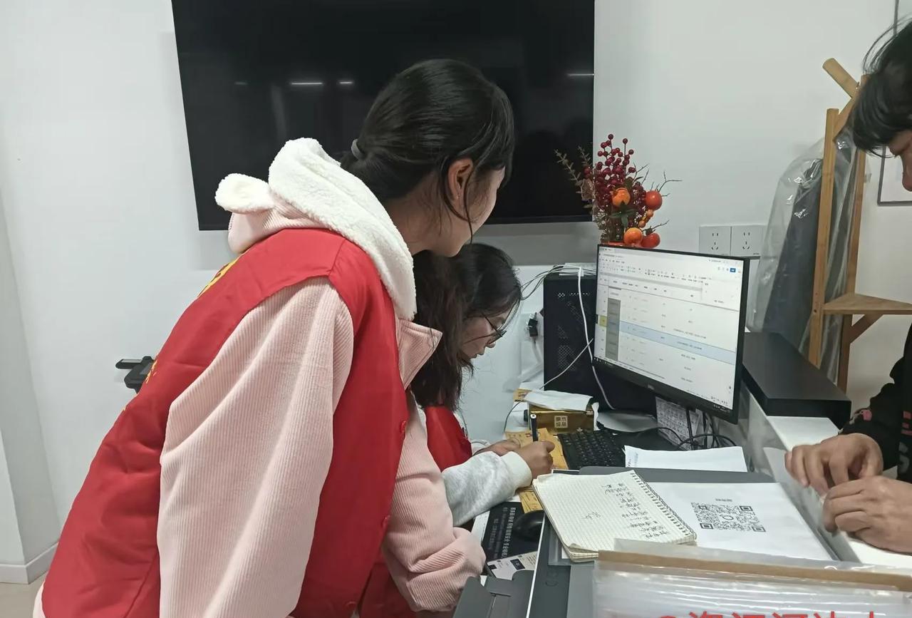 填志愿，尽量少冲，稳一点好！湖南长沙市读理科的张小泉2025年高