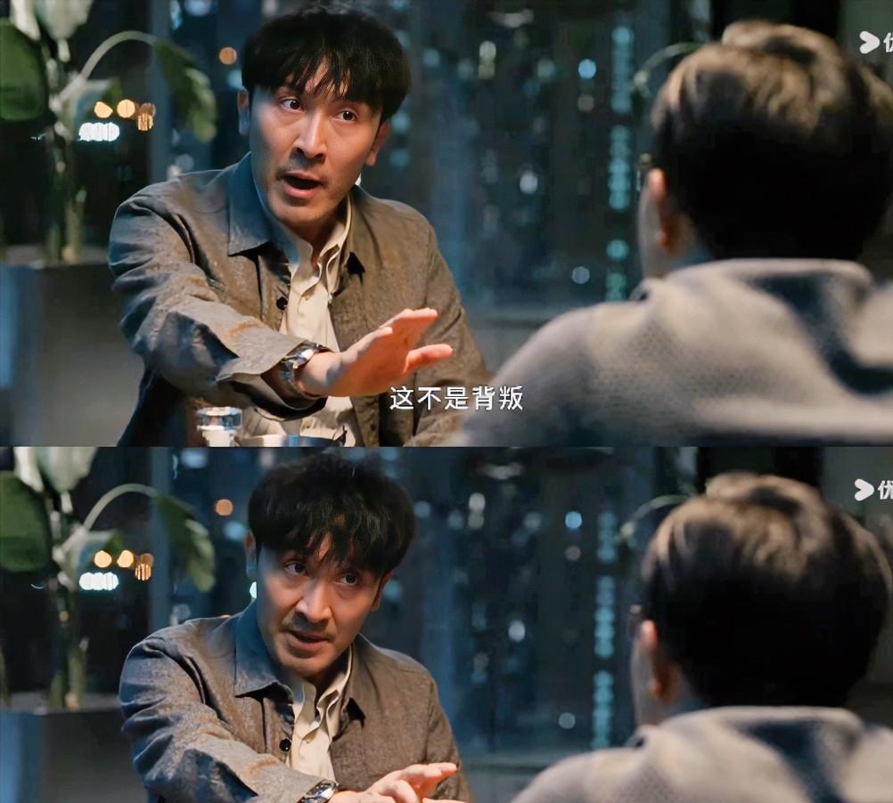 《以法之名》第22集，是全剧最关键的转折点。万川矿业发生矿难，15人遇难，万潮向