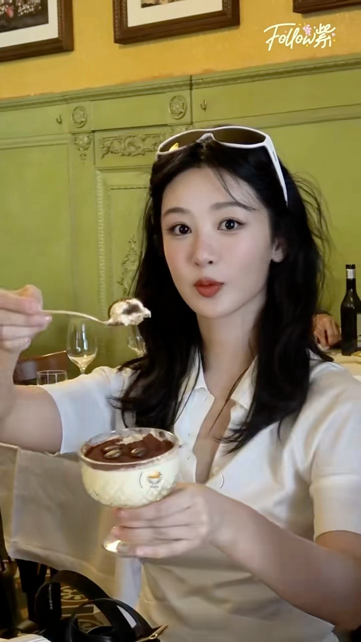 实际上她真的是甜妹来的​​​