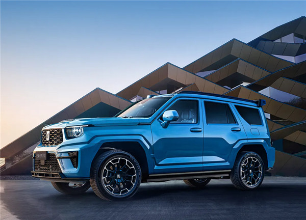 新款坦克700Hi4正式上市，售价42.8–50.8万元（较预售价下调1万），