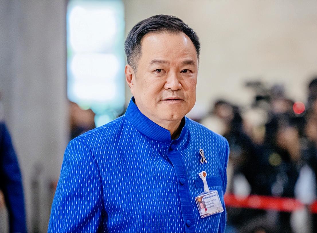 赢了选票却愁破头，手握293票的泰国总理阿努廷估计是笑不出来，这位自豪泰党党首成