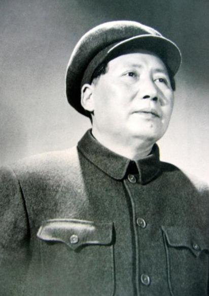 千万不能打美国！听听毛主席是怎么说的！千万不能打美国，当年抗美援朝时，很多人给毛