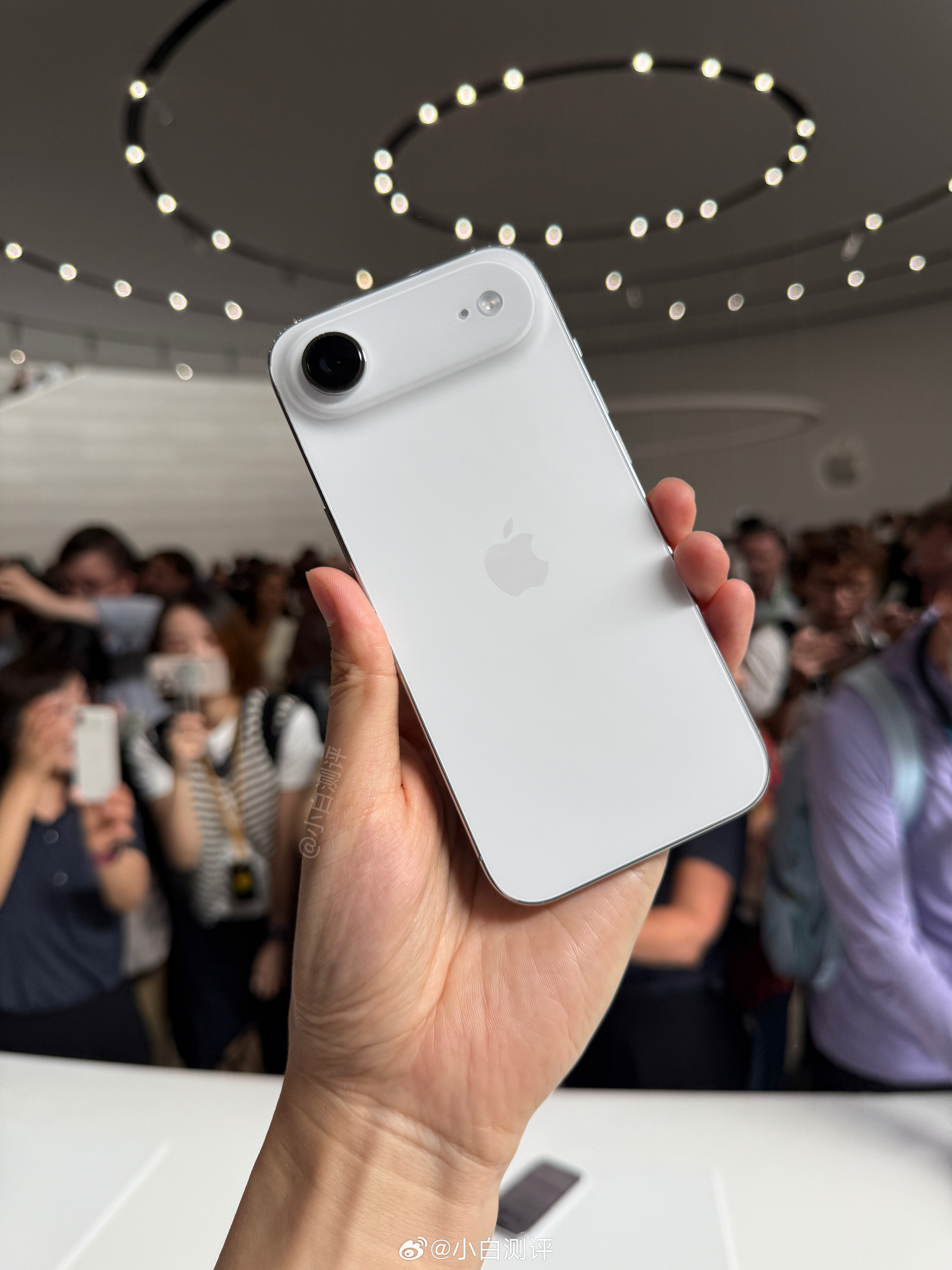 史上最薄iPhoneiPhoneAir现场真机实拍这外观给几分？​​​​